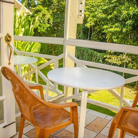 E 20 Mystic Ridge Ocho Rios Apartment Exterior photo
