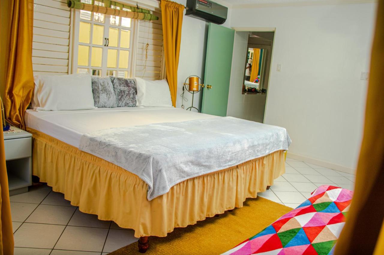 E 20 Mystic Ridge Ocho Rios Apartment Exterior photo