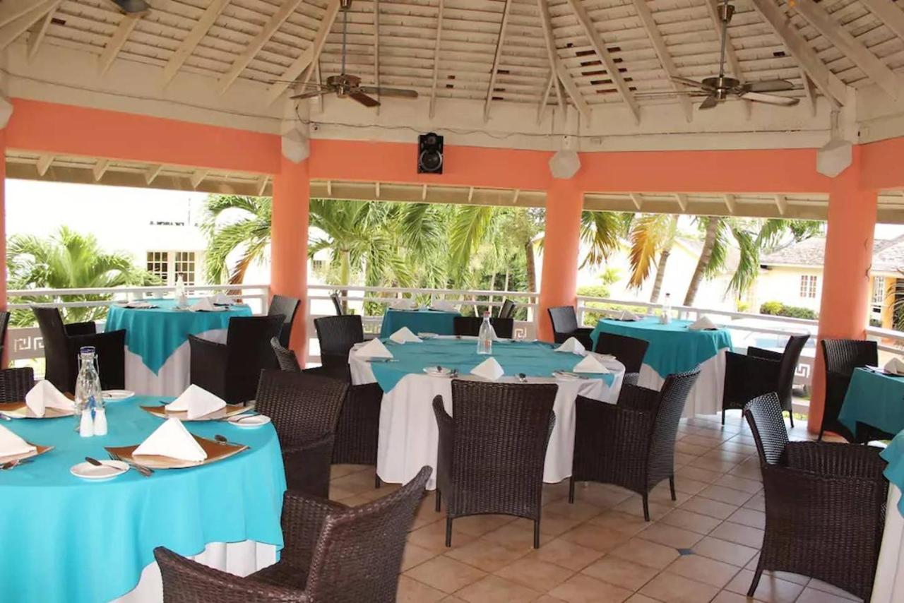 E 20 Mystic Ridge Ocho Rios Apartment Exterior photo