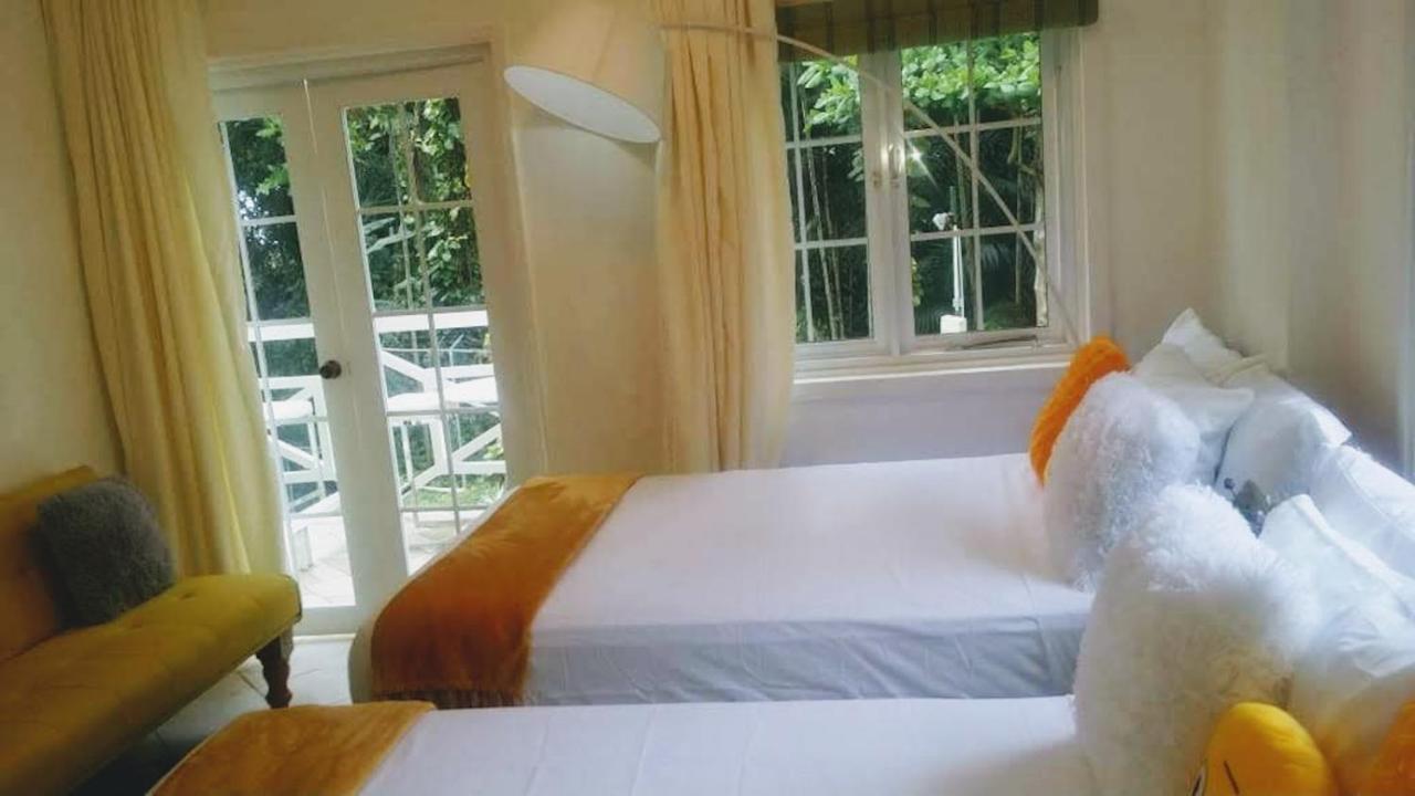 E 20 Mystic Ridge Ocho Rios Apartment Exterior photo